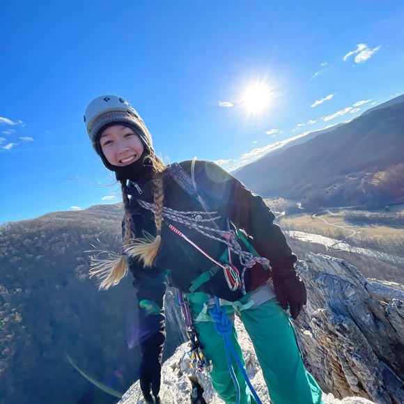 Meet your Posher, Alana - Picture 1 of 1